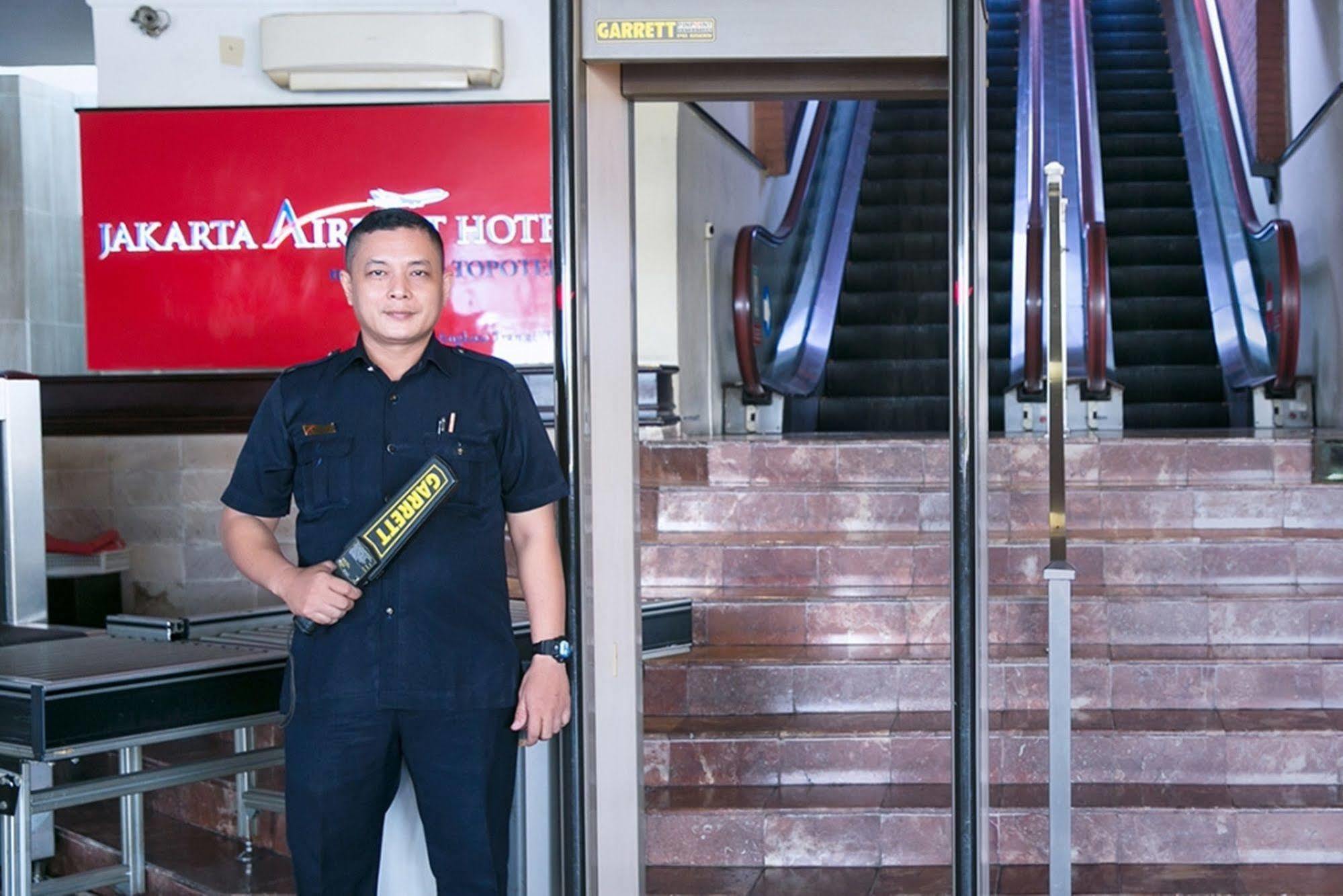 Jakarta Airport Hotel Tangerang Exterior photo