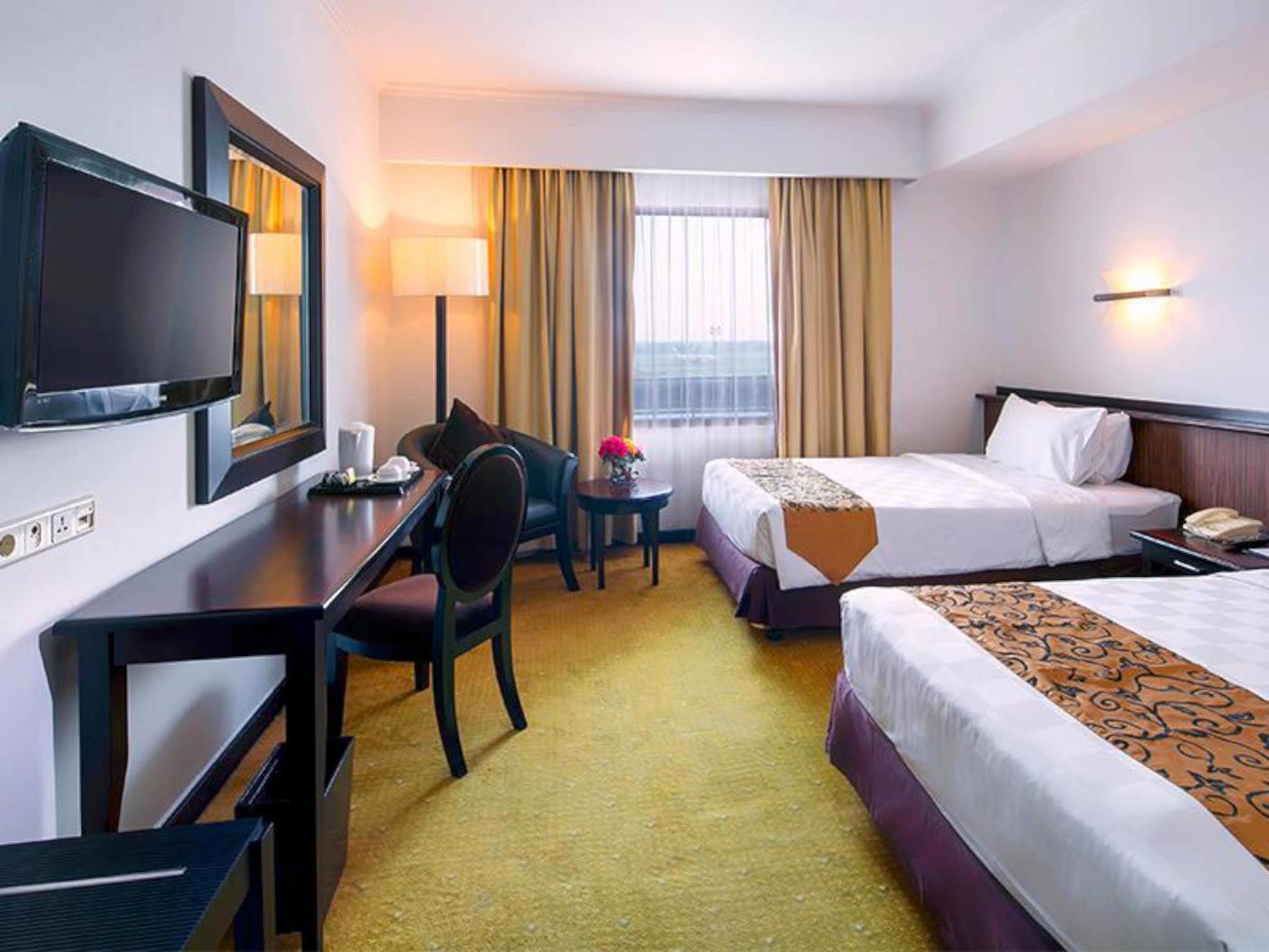 Jakarta Airport Hotel Tangerang Exterior photo