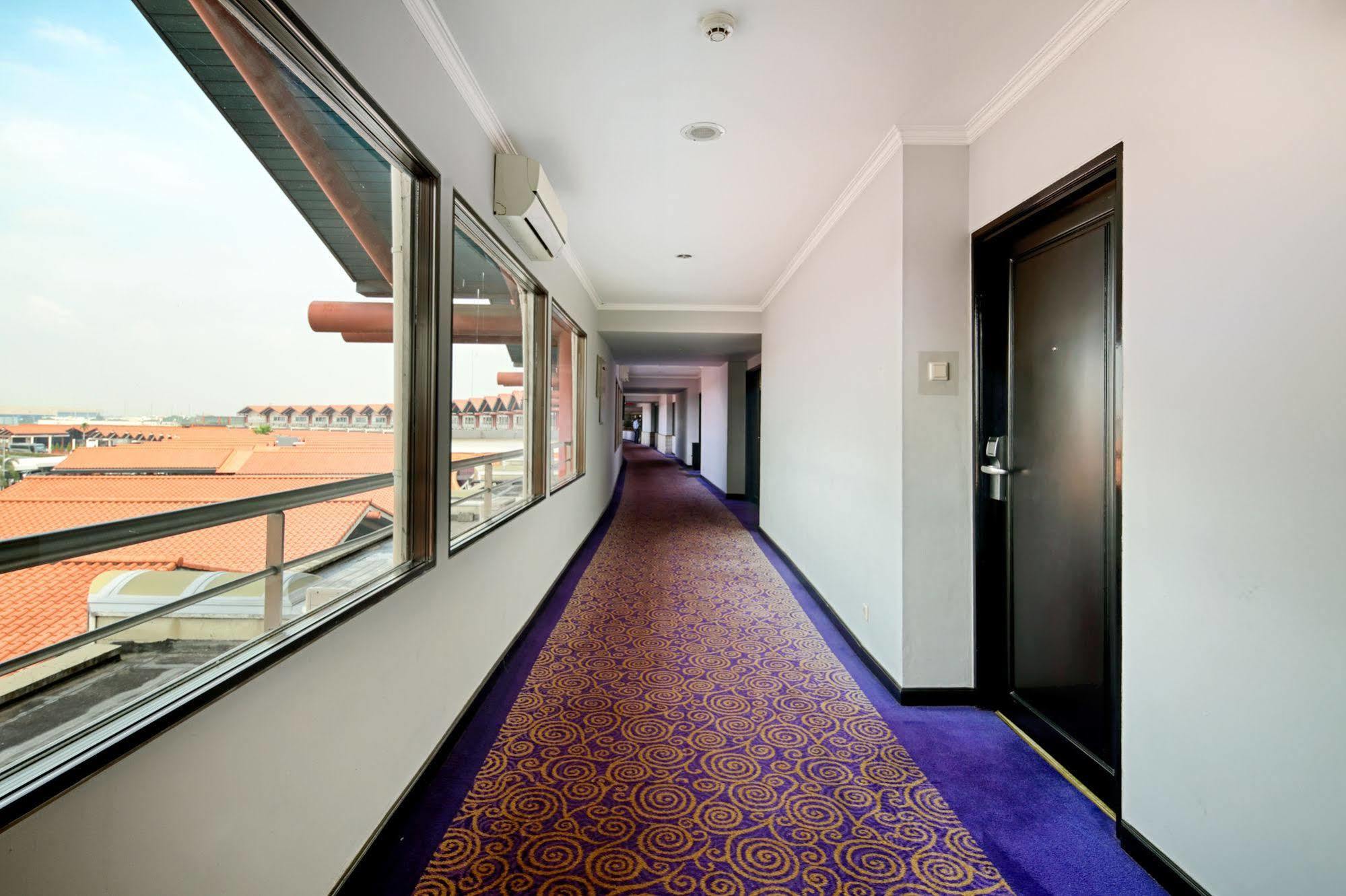 Jakarta Airport Hotel Tangerang Exterior photo